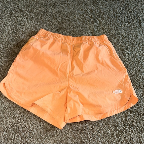 The North Face Class V Pathfinder Pull-On shorts - Picture 2 of 6